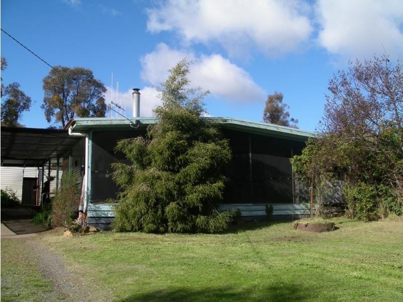 106 Commercial Road, Tarnagulla VIC 3551