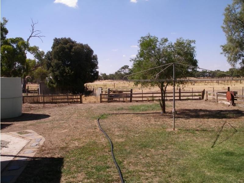 1963 Echuca Serpentine Road, Calivil VIC 3573