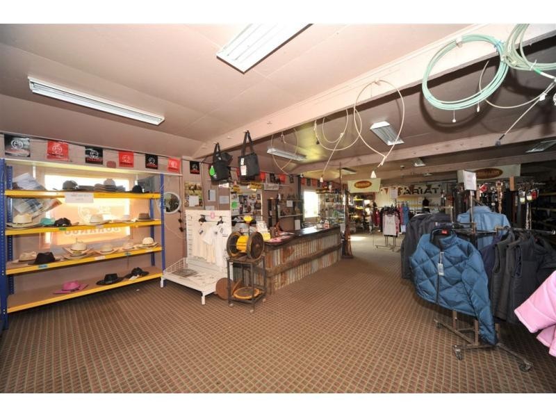 228 Midland Highway, Epsom VIC 3551