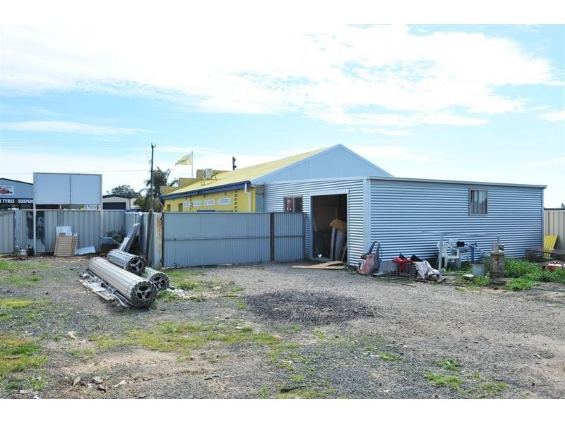 228 Midland Highway, Epsom VIC 3551