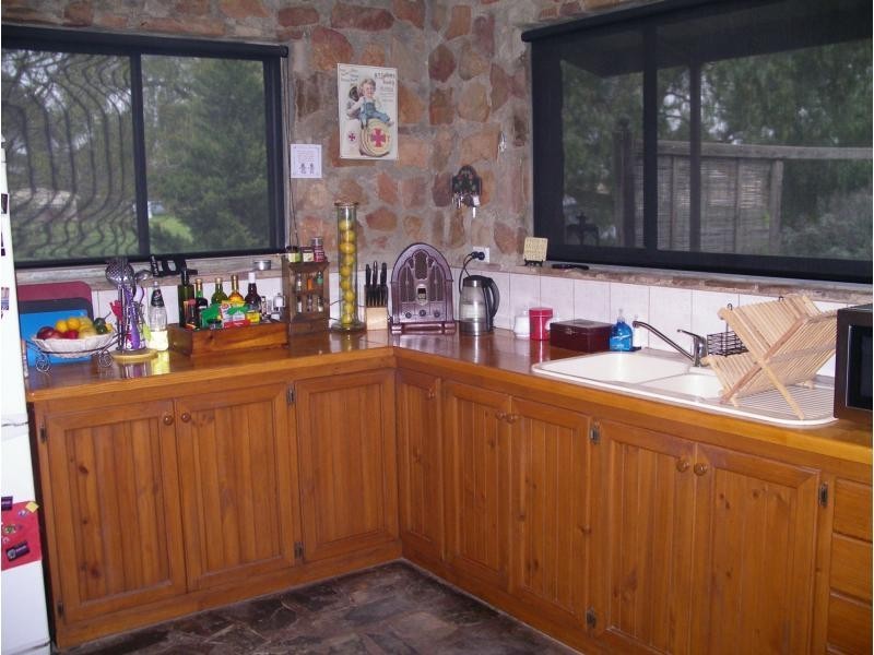 28 Giffard Street, Newbridge VIC 3551