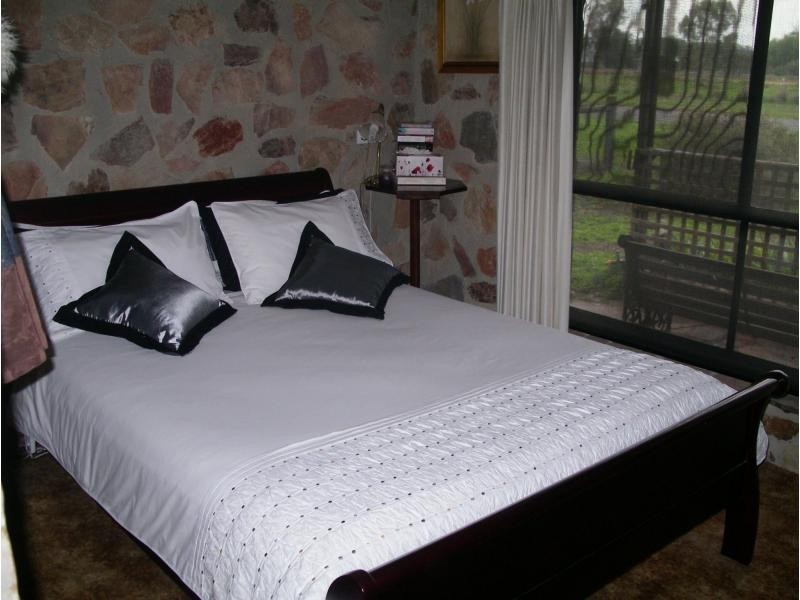 28 Giffard Street, Newbridge VIC 3551