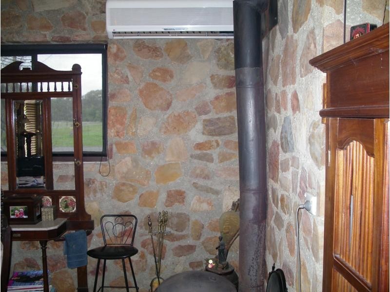 28 Giffard Street, Newbridge VIC 3551