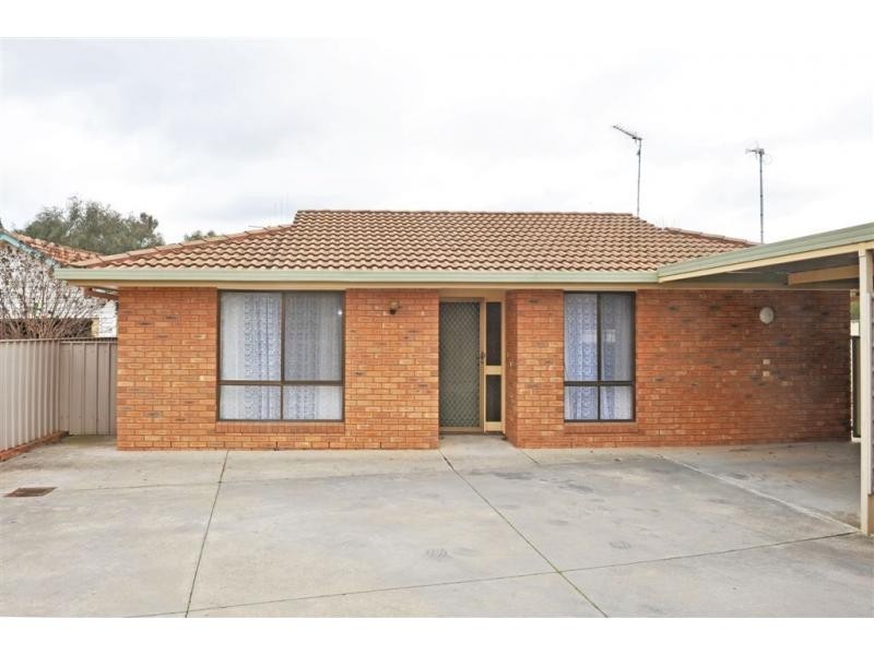 2/371 Napier Street, White Hills VIC 3550
