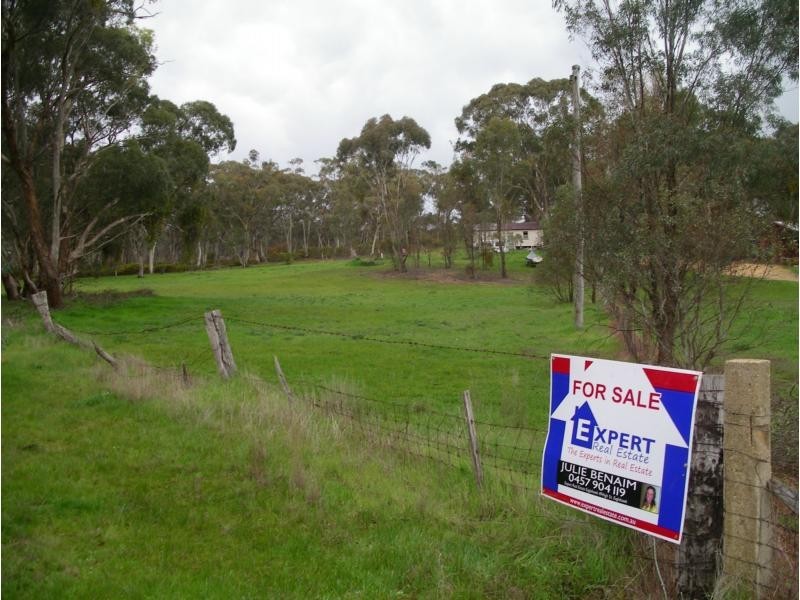 50 Specimen Road, Wedderburn VIC 3518
