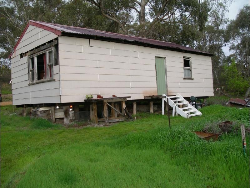 50 Specimen Road, Wedderburn VIC 3518