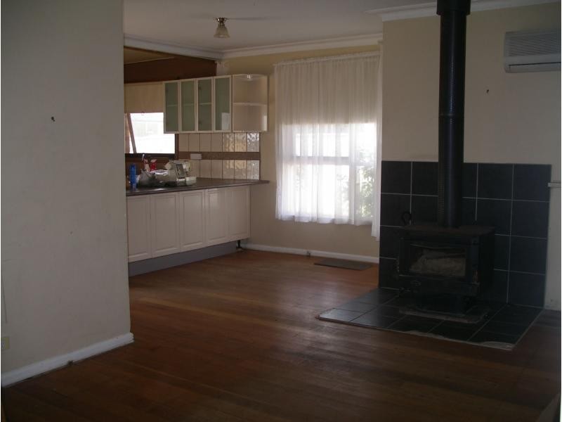 228 Midland Highway, Epsom VIC 3551