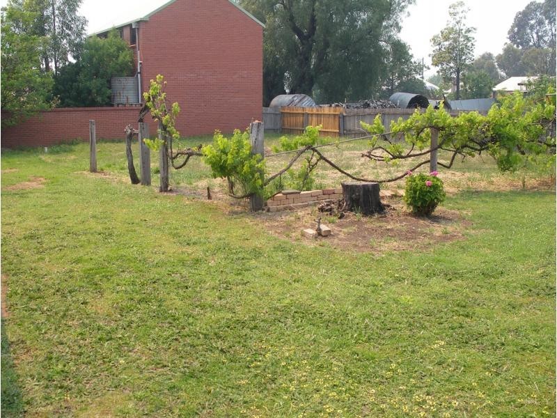 11 Wilson Street, Wedderburn VIC 3518