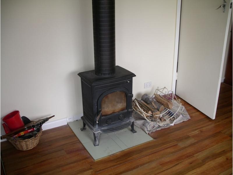 27 Golf Links Road, Charlton VIC 3525