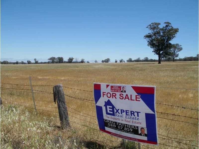 26 Golf Links Road, Charlton VIC 3525