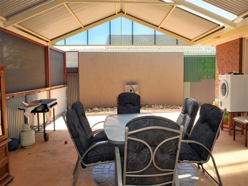 23 Arblaster Street, California Gully VIC 3556