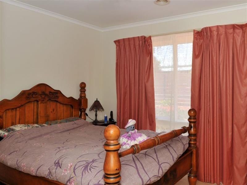 23 Arblaster Street, California Gully VIC 3556