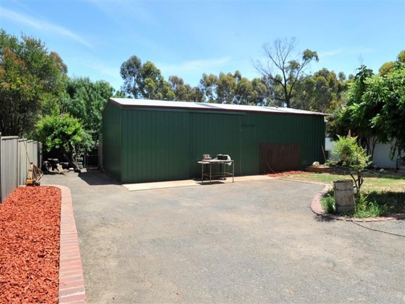 23 Arblaster Street, California Gully VIC 3556