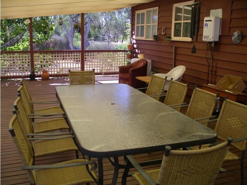 23 Calder Highway, Wedderburn VIC 3518