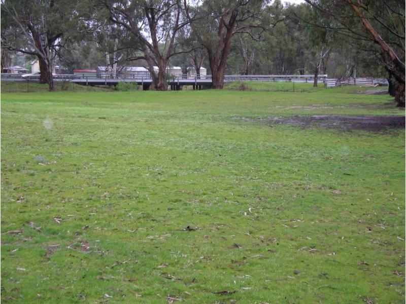 23 Calder Highway, Wedderburn VIC 3518