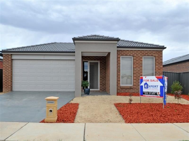 201 Jobs Gully Road, Eaglehawk VIC 3556