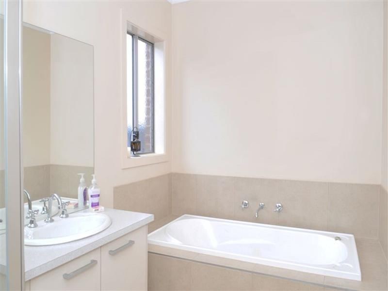 201 Jobs Gully Road, Eaglehawk VIC 3556