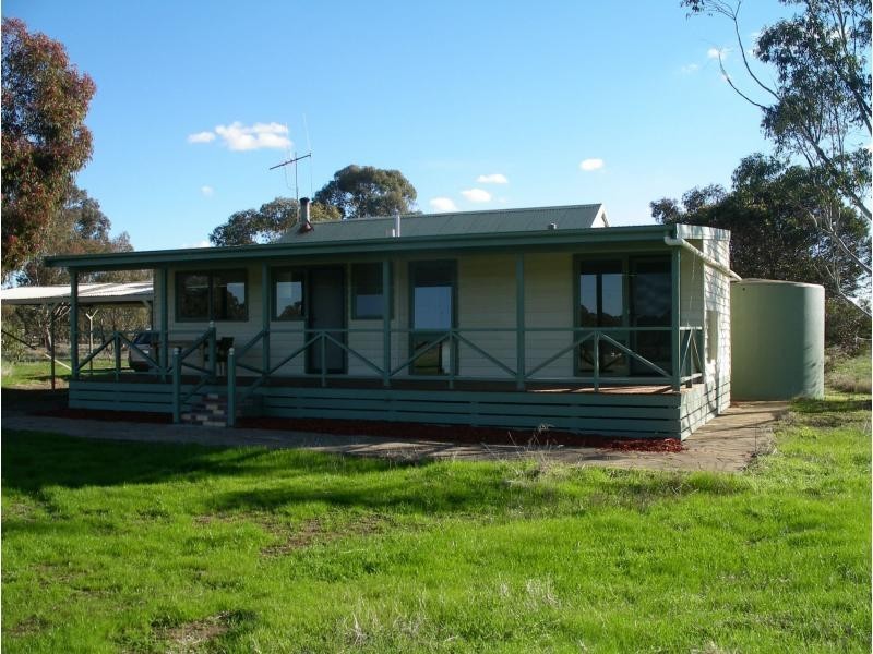 50 Faraday Street, Neilborough VIC 3570