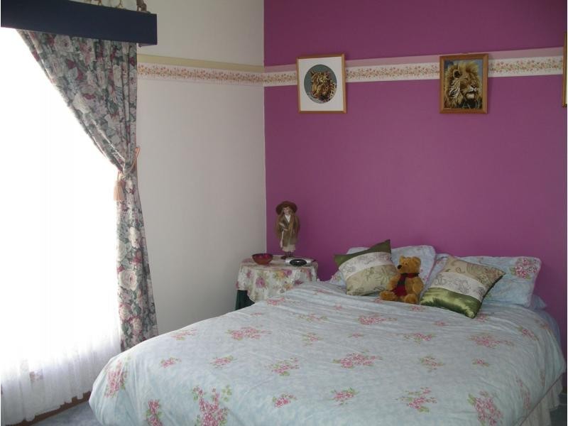 98 Hannon Street, Sea Lake VIC 3533