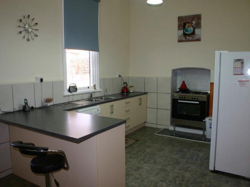 63 Hannon Street, Sea Lake VIC 3533