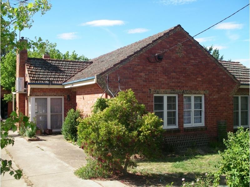 10 Kerr Street, Wedderburn VIC 3518