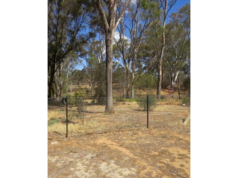 22 St Arnaud Road Road, Wedderburn VIC 3518
