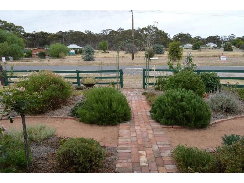 22 St Arnaud Road Road, Wedderburn VIC 3518