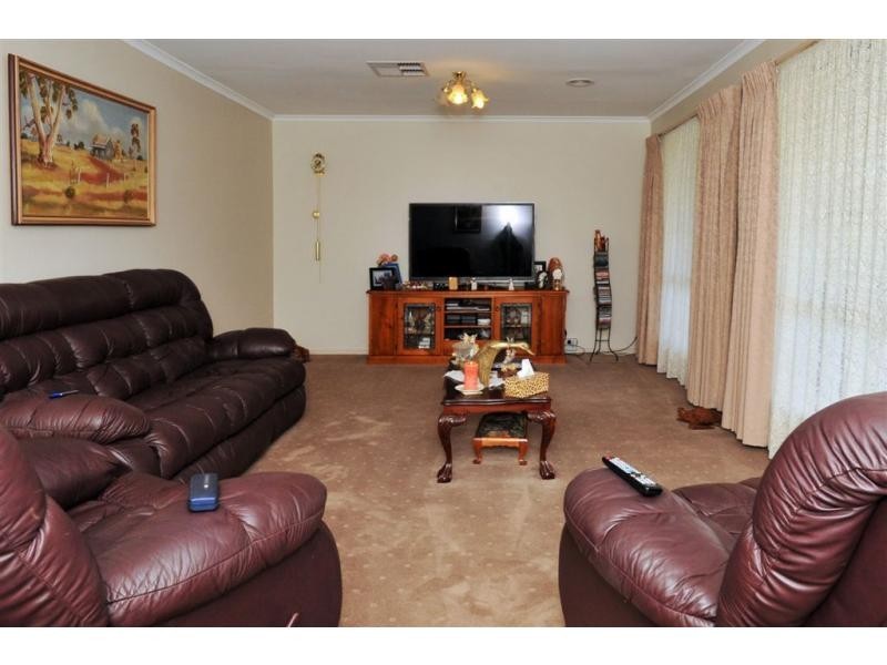 32 Averys Road, Eaglehawk VIC 3556