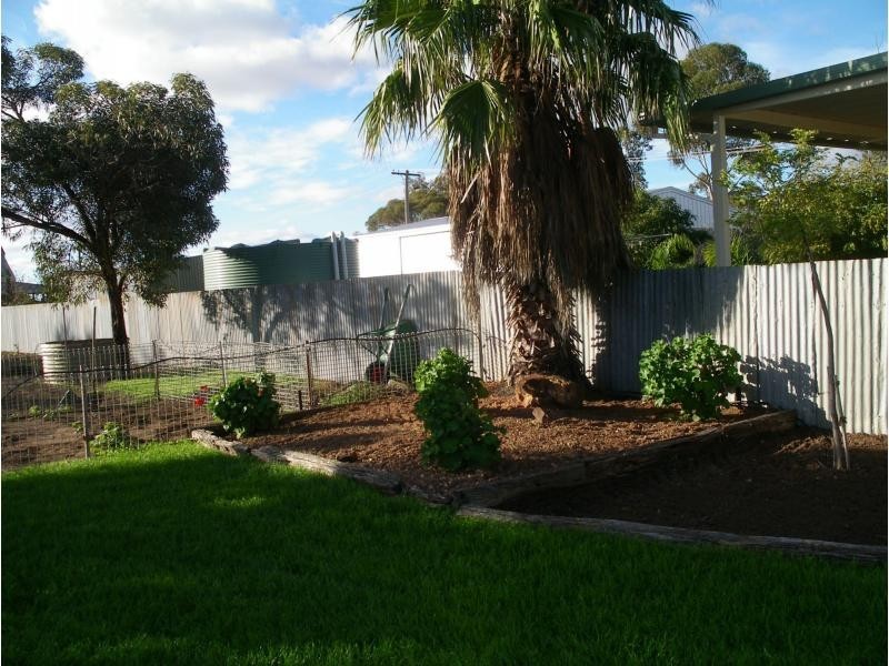 65 Hannon Street, Sea Lake VIC 3533