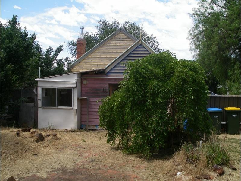 88 High Street, Wedderburn VIC 3518