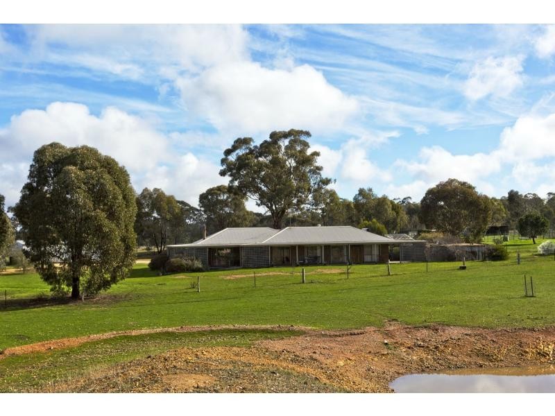 349 Waanyarra Road, Dunolly VIC 3472