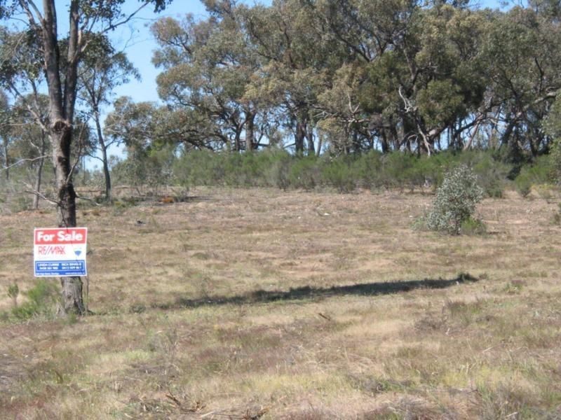 6 Bates Court, Heathcote VIC 3523