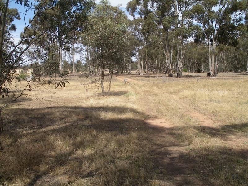 13 Stephens Road, Neilborough VIC 3570