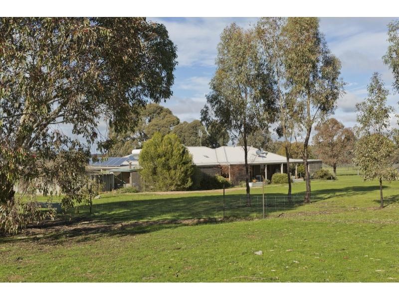 349 Waanyarra Road, Dunolly VIC 3472