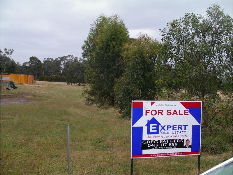 6 Hakea Road, Huntly VIC 3551