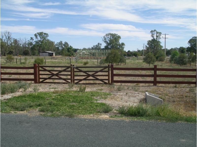 33 Main Street, Koondrook VIC 3580