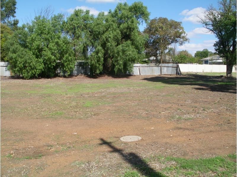 90 High Street, Wedderburn VIC 3518