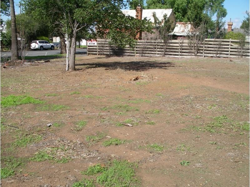 90 High Street, Wedderburn VIC 3518