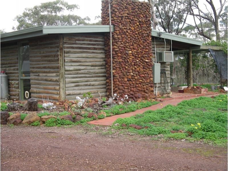 40 Coopers Lane, Wedderburn VIC 3518