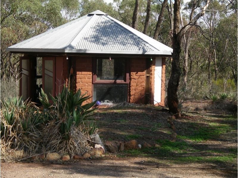 40 Coopers Lane, Wedderburn VIC 3518