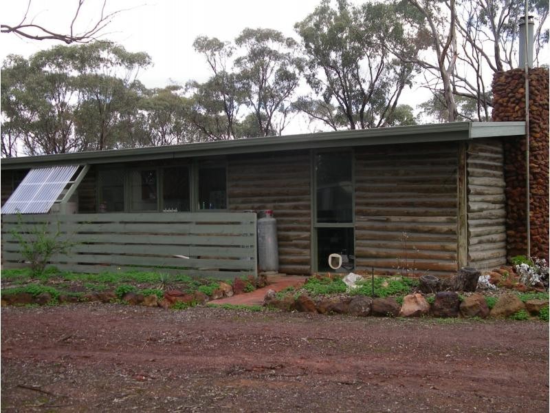 40 Coopers Lane, Wedderburn VIC 3518