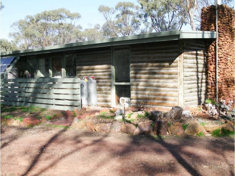 40 Coopers Lane, Wedderburn VIC 3518