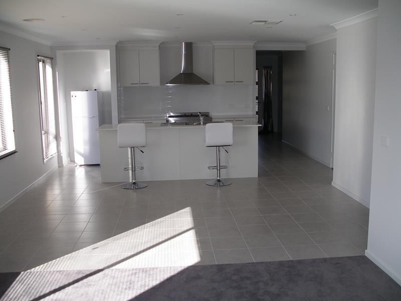 49 Greenfield Drive, Epsom VIC 3551