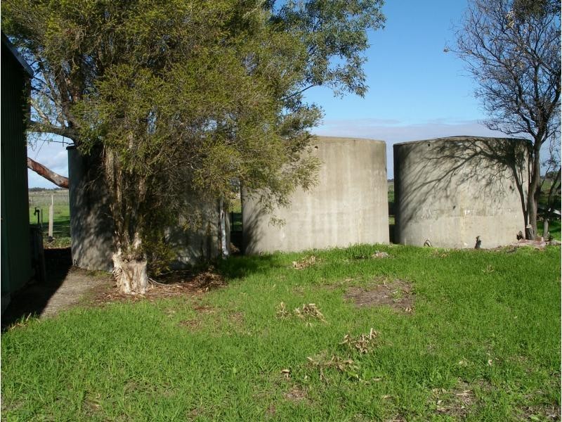 1229 Appin South Road, Kerang VIC 3579