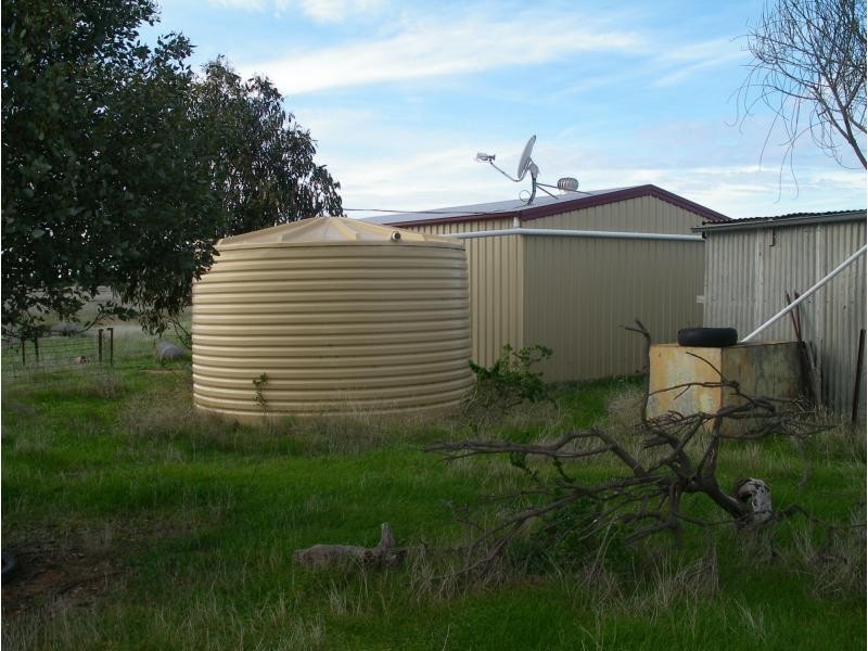 60 Ferris Road, Terrick Terrick VIC 3575