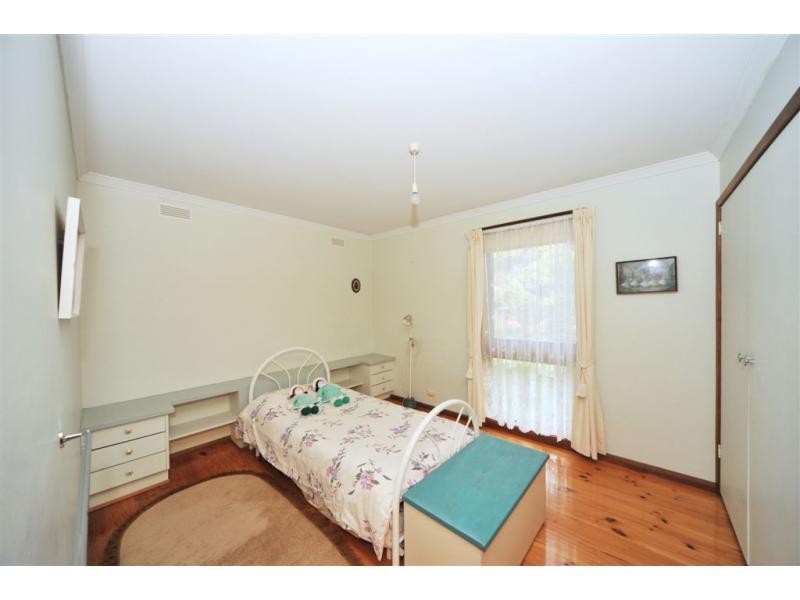 7 McCalman Court, Strathdale VIC 3550