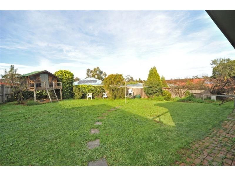 7 McCalman Court, Strathdale VIC 3550