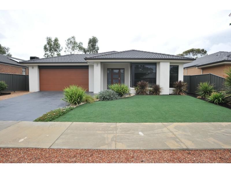10 Perry Lane, Epsom VIC 3551