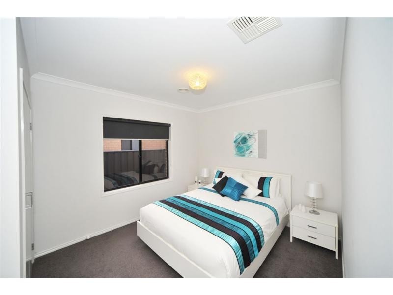 10 Perry Lane, Epsom VIC 3551