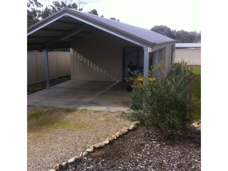 27 Ridge Street, Wedderburn VIC 3518